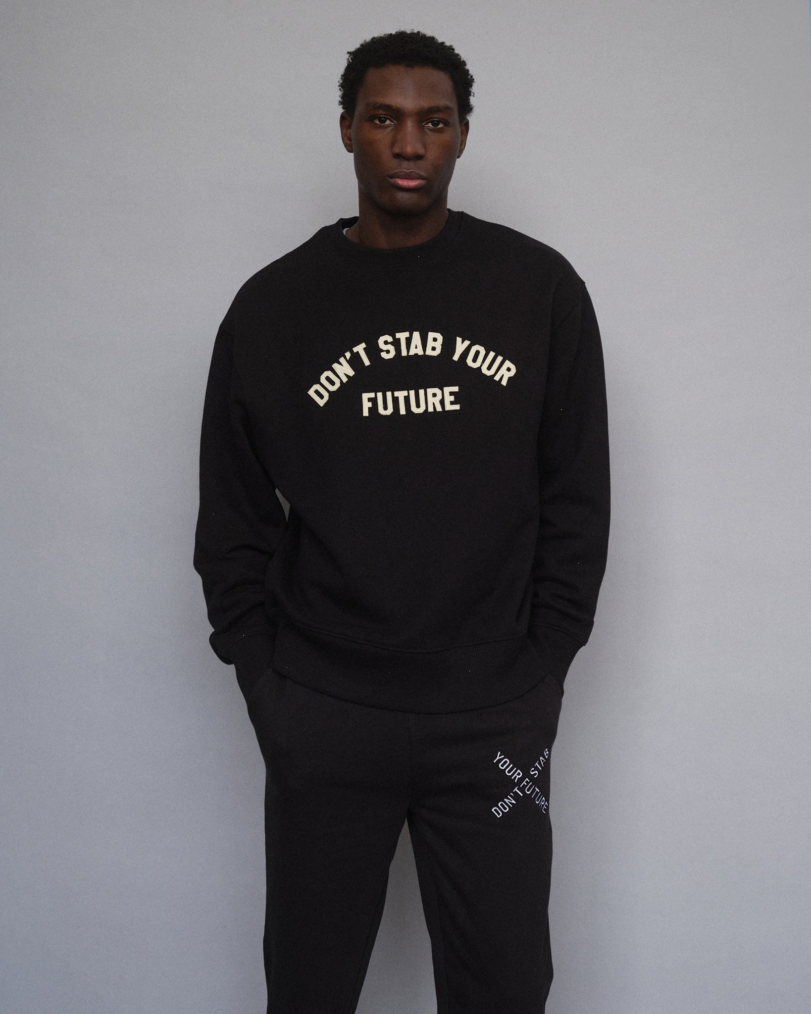 DSYF "Collegiate" Nero Black Sweatshirt